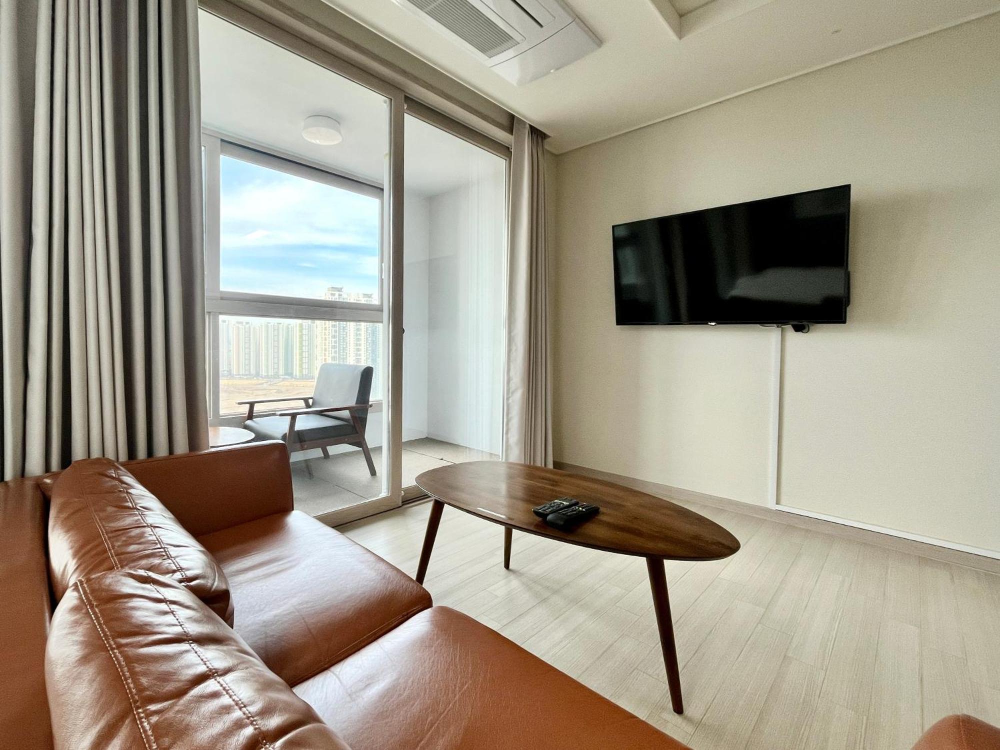 Landmark Stay In Songdo Инчон Экстерьер фото